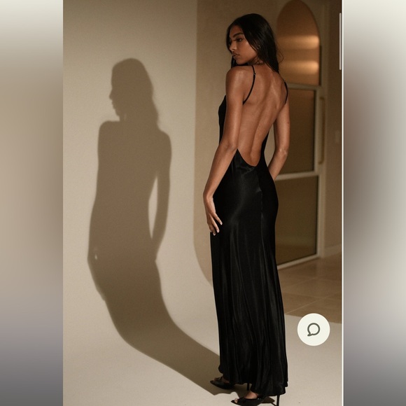 Meshki Black satin keyhole gown - Picture 2 of 3